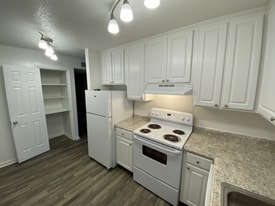 1005 Hickory Hill Ln, Unit F204 in Nashville, TN - Building Photo