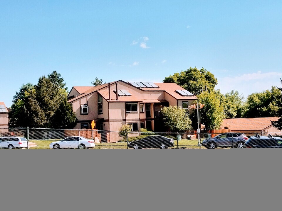 4705 Tantra Dr in Boulder, CO - Building Photo