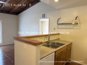 1305 E Allen Rd in Tucson, AZ - Building Photo - Building Photo