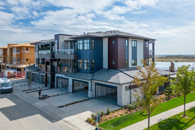 The Streams of Lake Mahogany in Calgary, AB - Building Photo - Building Photo