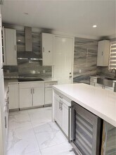 8935 SW 228th Ln in Miami, FL - Foto de edificio - Building Photo