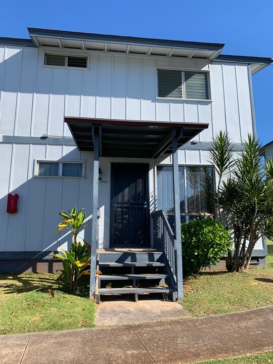 98-929 Noelani St in Pearl City, HI - Building Photo