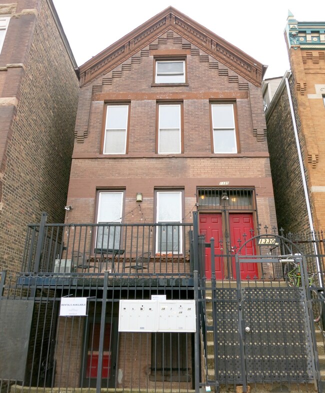 1330 N Cleaver St Rentals in Chicago, IL