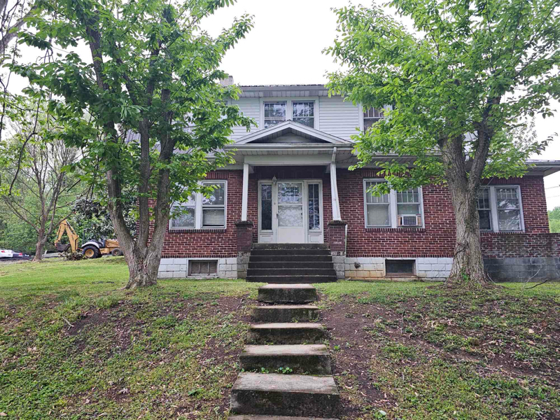 850 Portsmouth Ave in Bristol, VA - Building Photo