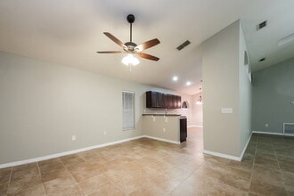 4307 Bayside Dr in Kissimmee, FL - Building Photo - Building Photo