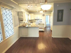 708 N Rockwall Ave in Terrell, TX - Building Photo - Building Photo