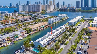 3827 NE 166th St in North Miami Beach, FL - Building Photo