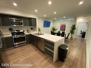 120 S Orlando Ave in Los Angeles, CA - Foto de edificio - Building Photo