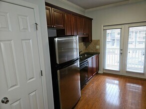 1173 Liberty Pkwy NW in Atlanta, GA - Foto de edificio - Building Photo