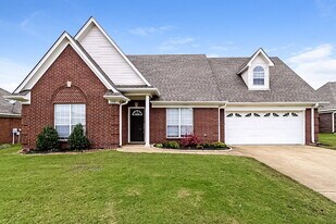 1426 Clockshop Dr in Hernando, MS - Building Photo