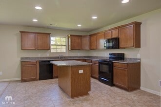 28041 Kawana Ct in Harvest, AL - Building Photo - Building Photo