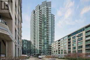 231 Fort York Blvd in Toronto, ON - Building Photo
