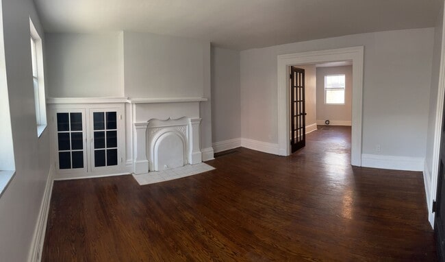 property at 1209 Linden Pl