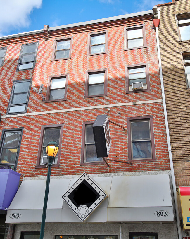 property at 803 Sansom St