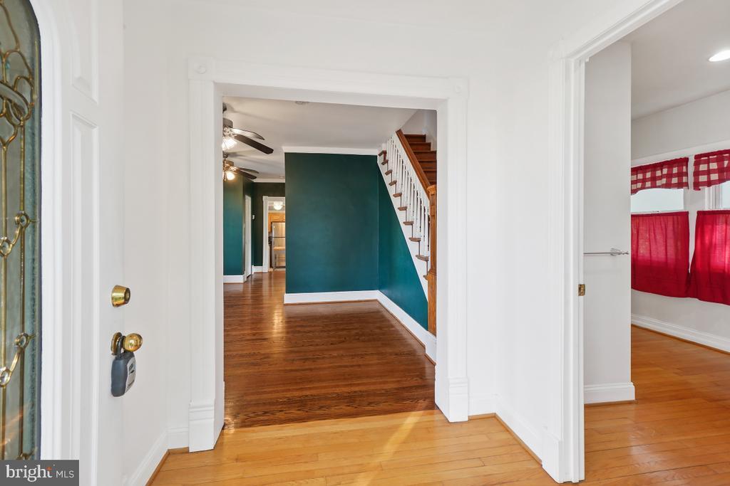 5010 Apache St in College Park, MD - Building Photo