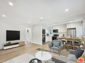 804 E Kelso St in Inglewood, CA - Building Photo