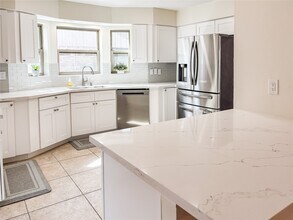 10503 Raritan Dr in Houston, TX - Building Photo - Building Photo