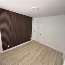 1827 N Dixie Hwy, Unit 2 in Fort Lauderdale, FL - Foto de edificio - Building Photo