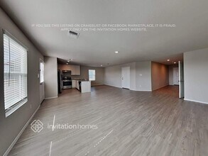 7326 Adaja Riv in San Antonio, TX - Foto de edificio - Building Photo