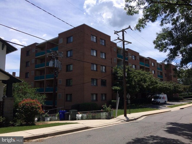 1931 N Cleveland St in Arlington, VA - Building Photo - Building Photo