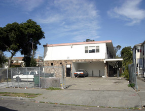 886 34th St in Oakland, CA - Building Photo - Building Photo