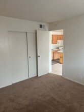 3718 Hazelwood St in Las Vegas, NV - Building Photo - Building Photo