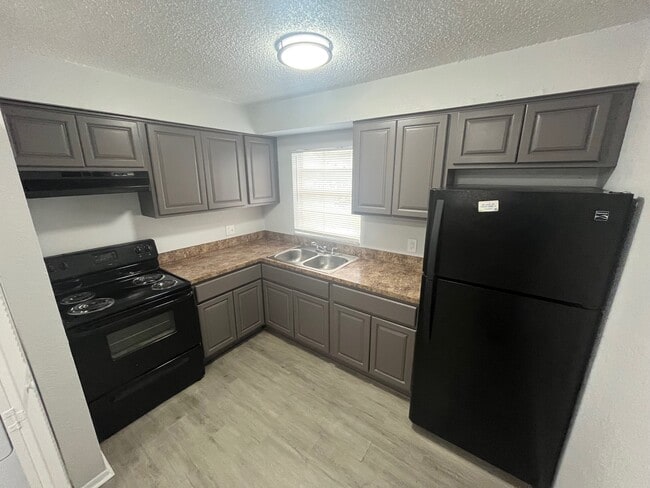 6912 N 22nd St, Unit C in Tampa, FL - Foto de edificio - Building Photo
