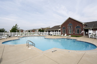 Foxfire at Valley Lakes in Lafayette, IN - Foto de edificio - Building Photo