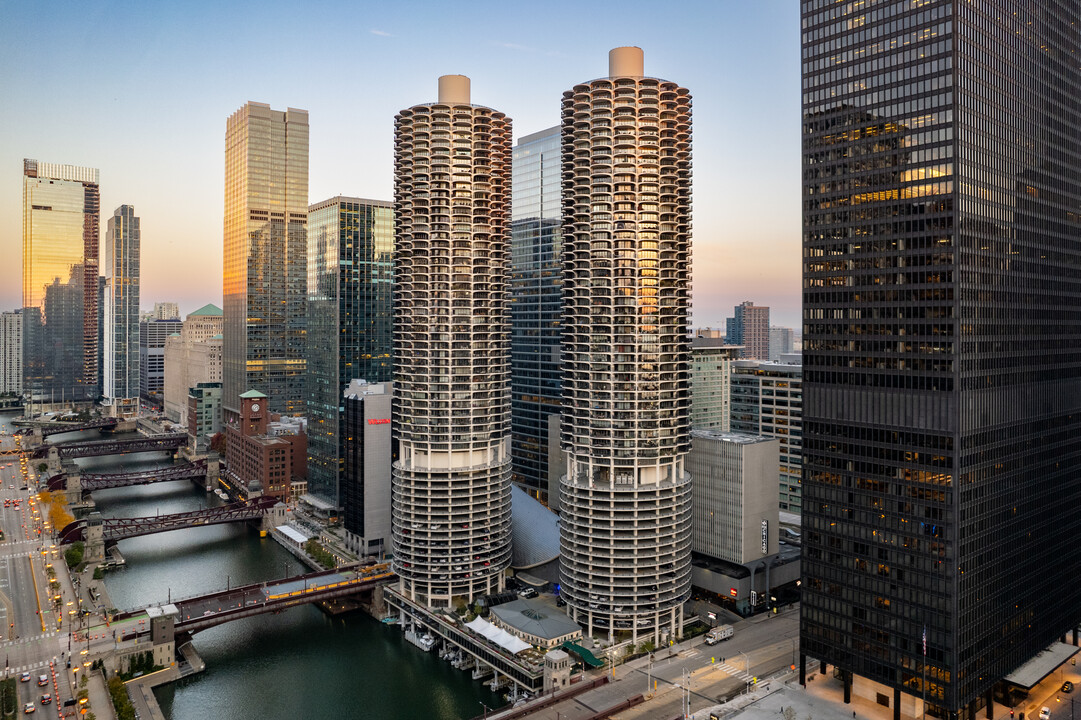 Marina City in Chicago, IL - Foto de edificio