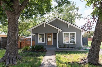 1122 Newport Ave in Dallas, TX - Building Photo - Building Photo