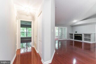 7708 Haynes Point Way in Alexandria, VA - Building Photo - Building Photo