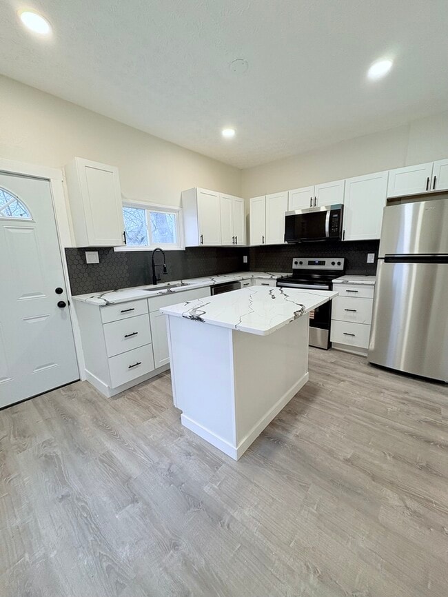 848 Heyl Ave in Columbus, OH - Building Photo - Building Photo