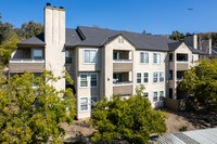 Montierra Condos in Hayward, CA - Foto de edificio - Primary Photo