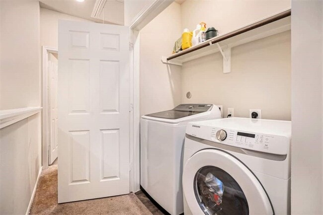 property at 3614 Vista Pointe Dr