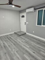 1429 Gowin St, Unit Apt B in Spring Valley, CA - Building Photo