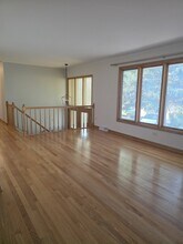 9100 Crescent Ct in Oak Lawn, IL - Building Photo - Building Photo