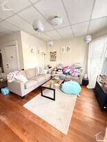 144 Kilsyth Rd in Boston, MA - Building Photo