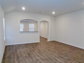 1806 Yale St in Farmersville, TX - Building Photo - Building Photo
