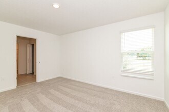 4636 Hikers Dr in Davenport, FL - Foto de edificio - Building Photo