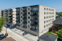 Blair House in Forest Park, IL - Foto de edificio - Building Photo