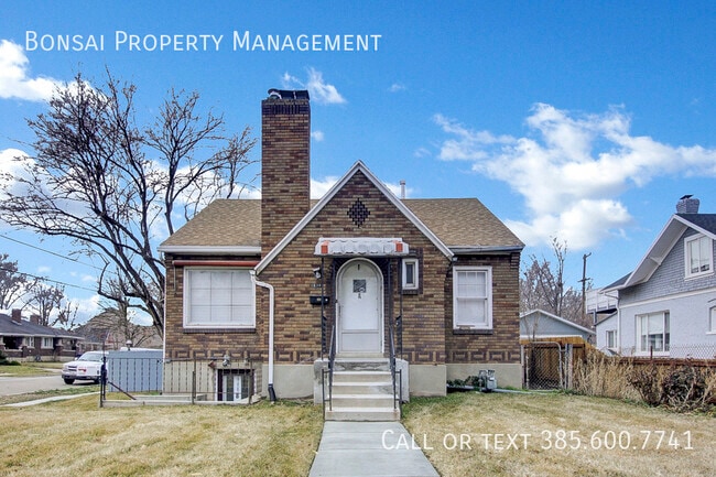 property at 1430 Denver St