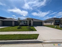 675 Gladiola Lp in Kyle, TX - Foto de edificio - Building Photo