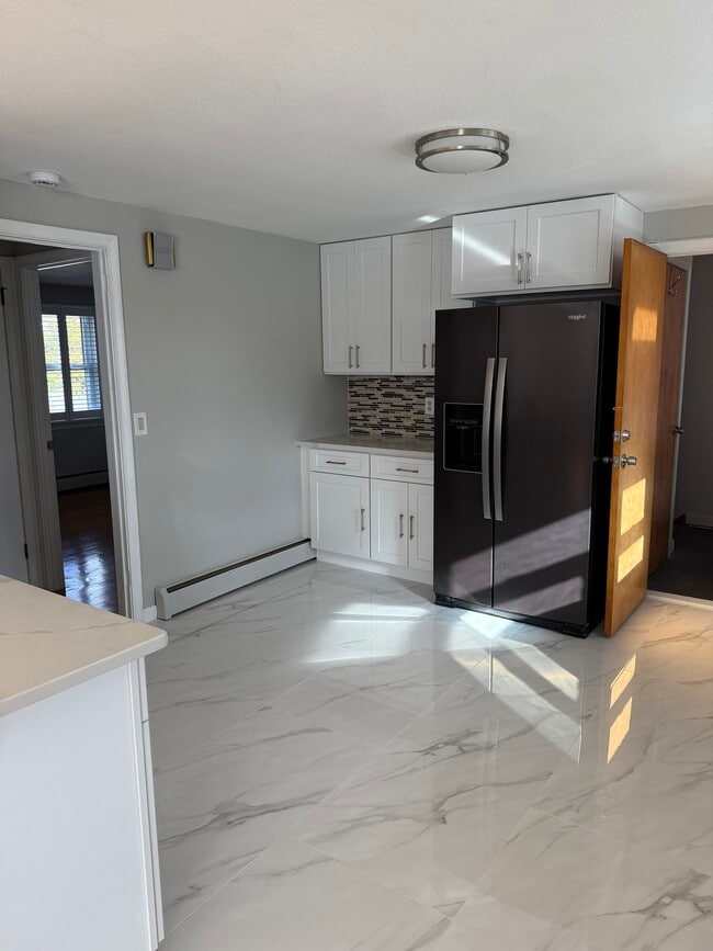 182 Arnoldale Rd in West Hartford, CT - Building Photo - Building Photo