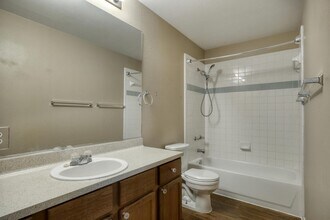 8102 Willet Trail in Austin, TX - Building Photo - Building Photo