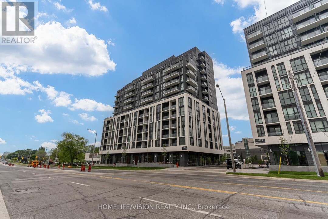 3429-3429 Sheppard Ave E in Toronto, ON - Building Photo