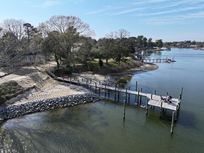 property at 8106 Terrapin Cove Rd