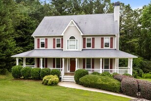 815 Tynsdale Dr in Douglasville, GA - Building Photo
