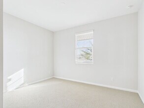 18050 W Creedance Blvd in Surprise, AZ - Building Photo - Building Photo