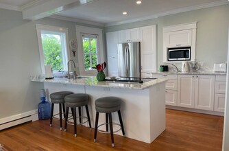 32 Esplanade in Middletown, RI - Foto de edificio - Building Photo