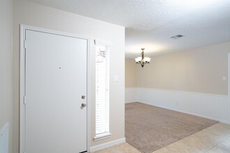 15311 Windy Cove Dr in Houston, TX - Building Photo - Building Photo